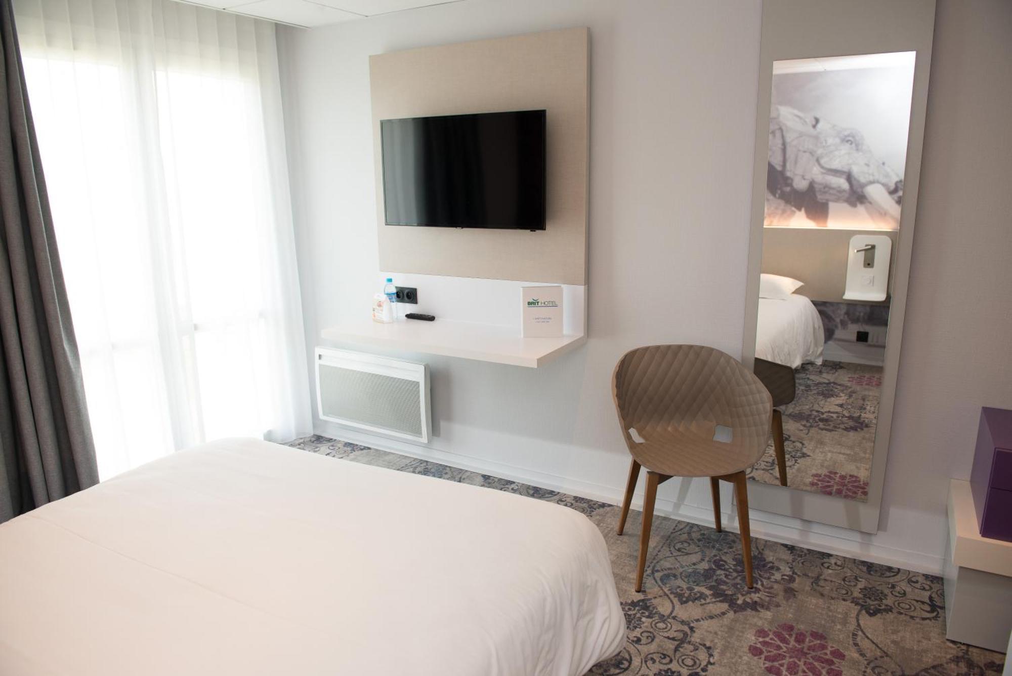 Brit Hotel Nantes Vigneux - L'Atlantel Esterno foto
