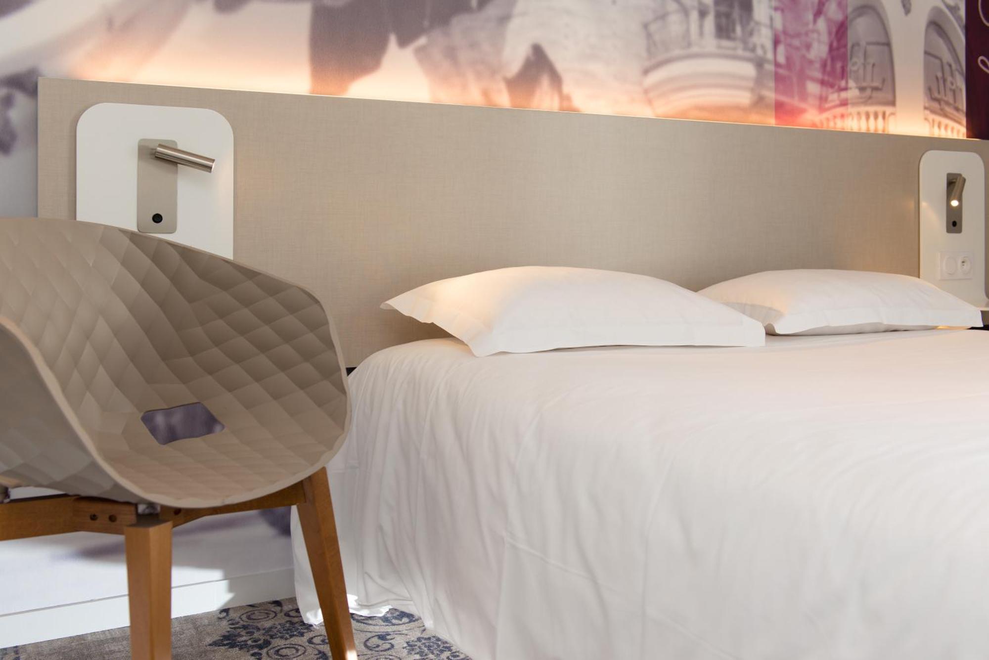 Brit Hotel Nantes Vigneux - L'Atlantel Esterno foto