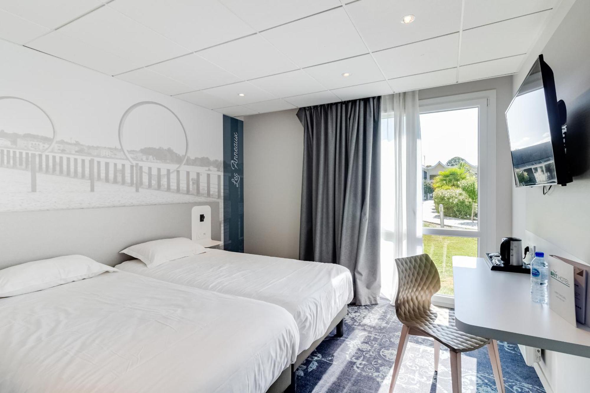 Brit Hotel Nantes Vigneux - L'Atlantel Esterno foto