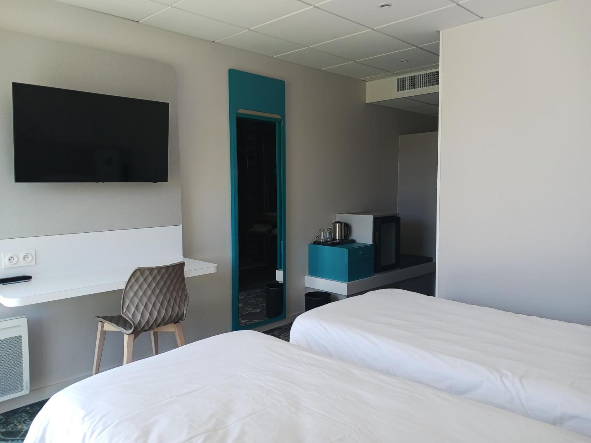 Brit Hotel Nantes Vigneux - L'Atlantel Esterno foto